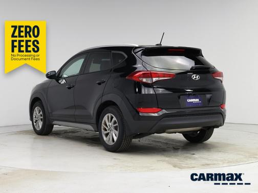 Black 2017 Hyundai TUCSON SE