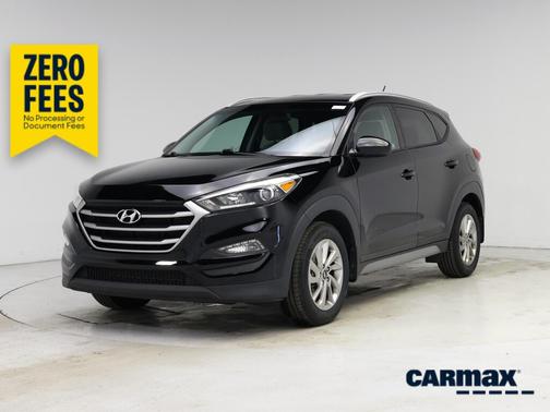 Black 2017 Hyundai TUCSON SE
