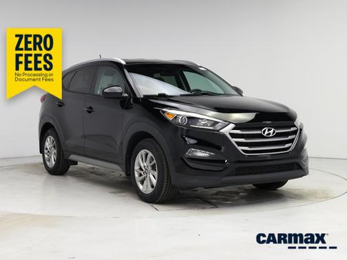 Black 2017 Hyundai TUCSON SE