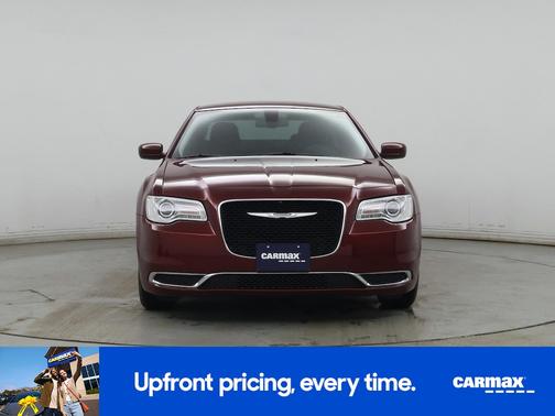 2018 Chrysler 300 Touring