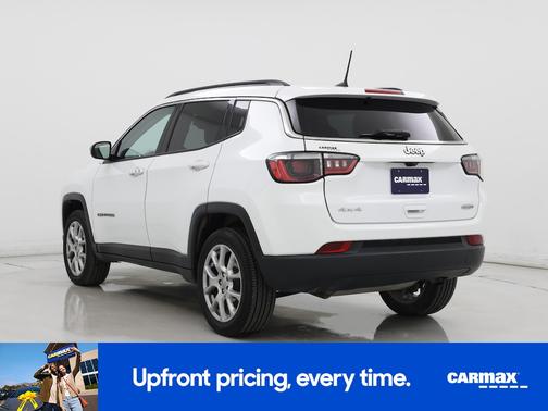 White 2022 Jeep Compass Latitude Lux