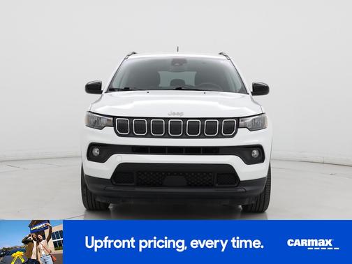 White 2022 Jeep Compass Latitude Lux