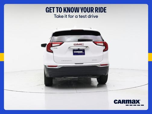White 2022 GMC Terrain SLT
