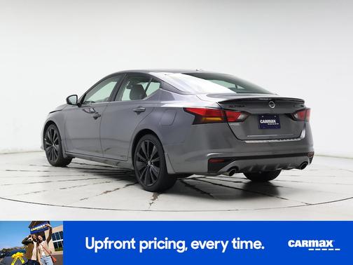 2022 Nissan Altima SR