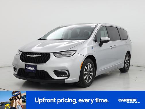 2023 Chrysler Pacifica Hybrid Limited