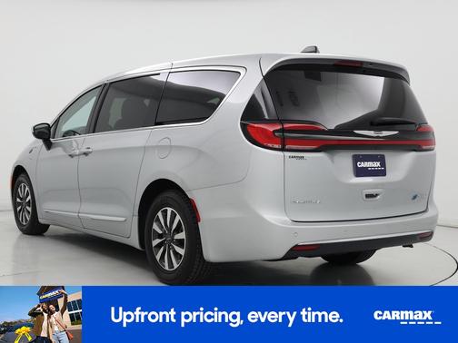2023 Chrysler Pacifica Hybrid Limited