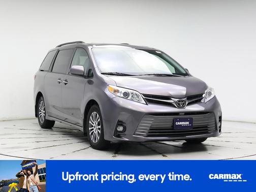 2019 Toyota Sienna XLE