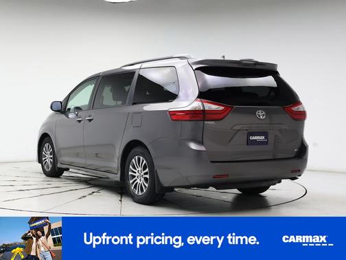 2019 Toyota Sienna XLE