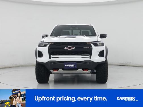 White 2025 Chevrolet Colorado ZR2