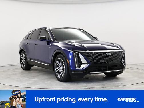 2024 Cadillac LYRIQ Luxury 2