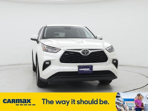 2020 Toyota Highlander LE