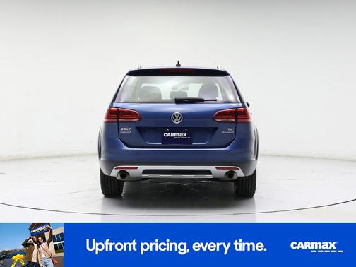 Blue 2017 Volkswagen Golf Alltrack S