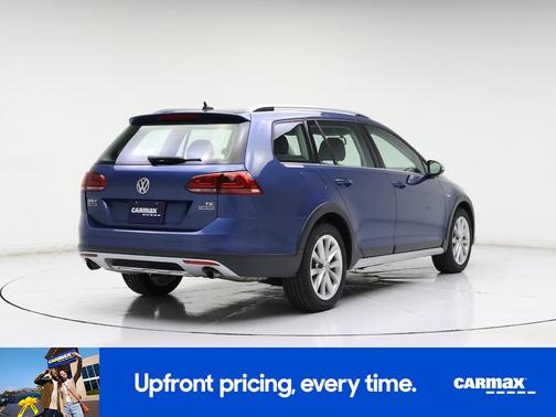 Blue 2017 Volkswagen Golf Alltrack S