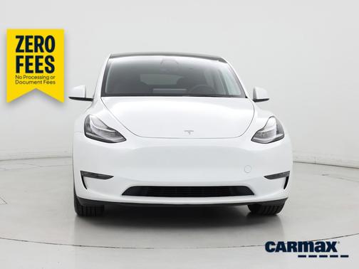 White 2023 Tesla Model Y Long Range