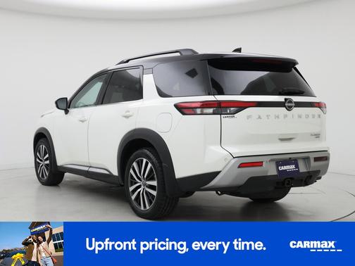 2022 Nissan Pathfinder Platinum