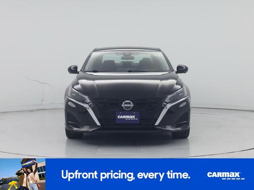 Black 2023 Nissan Altima SL