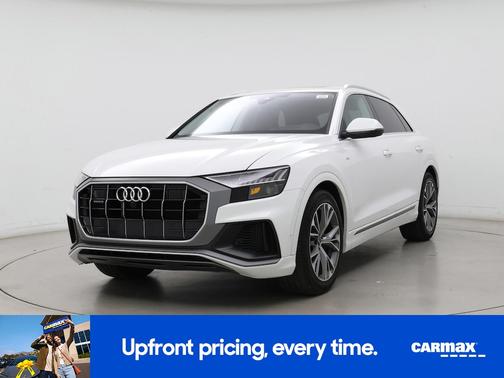 White 2023 Audi Q8 Prestige