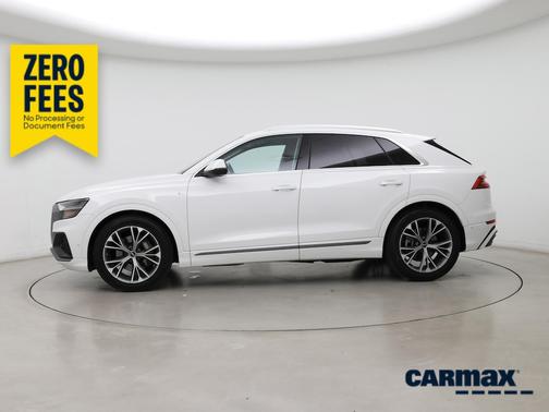 White 2023 Audi Q8 Prestige