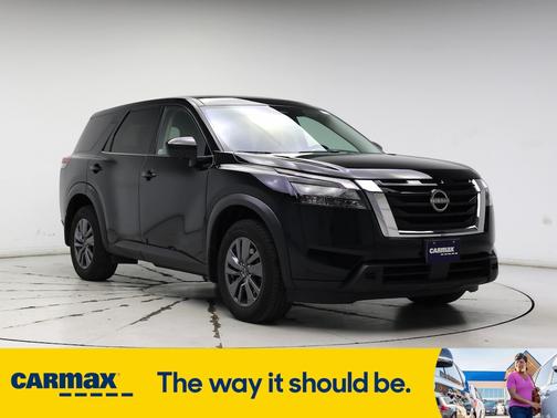 2023 Nissan Pathfinder S
