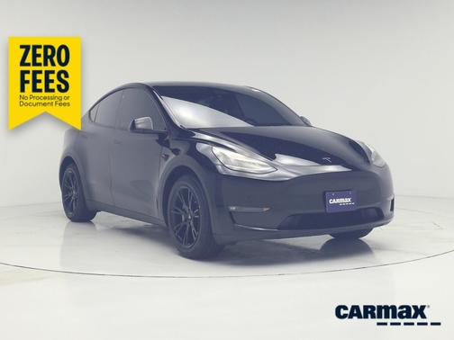 Black 2022 Tesla Model Y Long Range