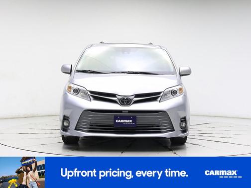 2018 Toyota Sienna XLE