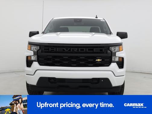 White 2022 Chevrolet Silverado 1500 Custom