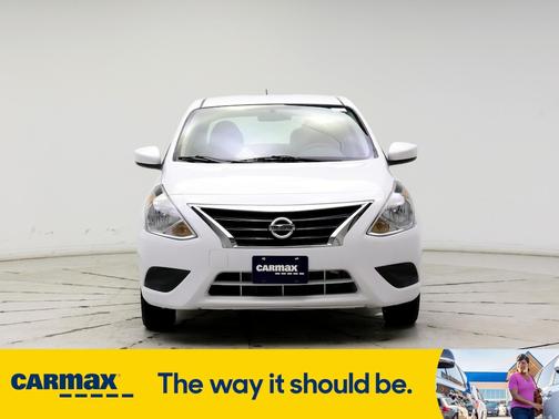 2017 Nissan Versa SV