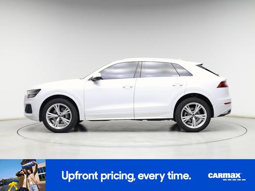 2023 Audi Q8 Premium Plus