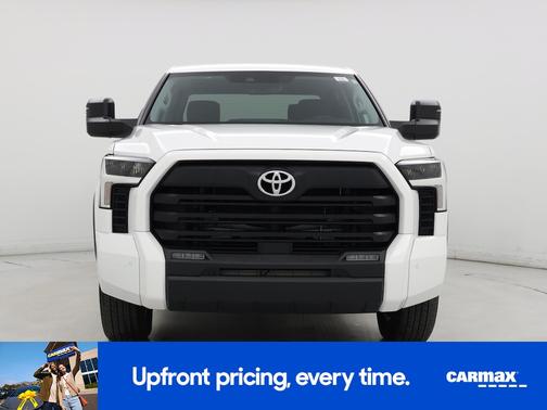 White 2022 Toyota Tundra SR5