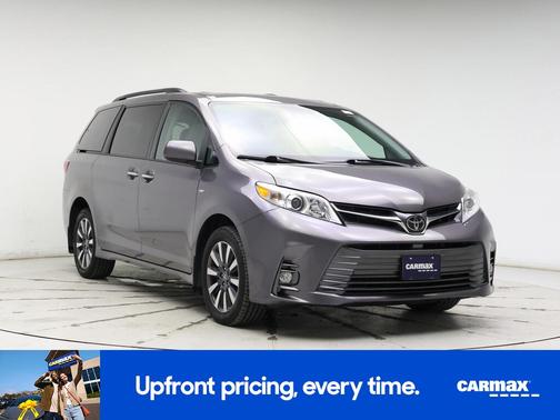 2020 Toyota Sienna XLE