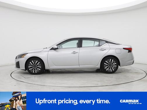 2023 Nissan Altima SV