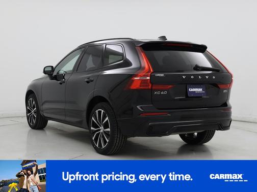 2023 Volvo XC60 B5 Plus Dark Theme