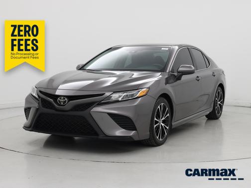 Gray 2018 Toyota Camry SE