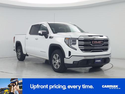 White 2024 GMC Sierra 1500 SLT