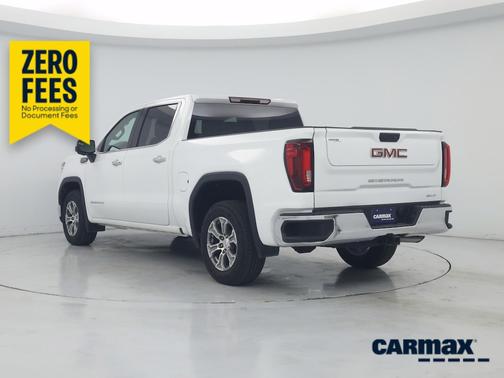 White 2024 GMC Sierra 1500 SLT