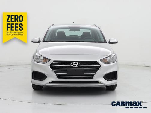 Silver 2022 Hyundai Accent SE