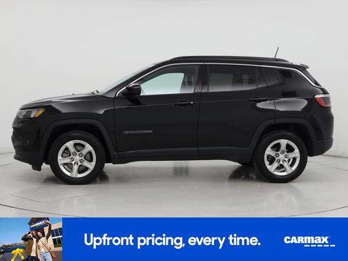 Black 2023 Jeep Compass Latitude