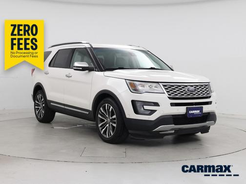 White 2017 Ford Explorer Platinum