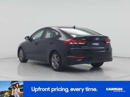 Black 2017 Hyundai ELANTRA SE