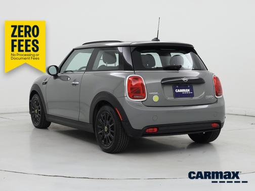 Gray 2023 MINI SE Hardtop SE Signature