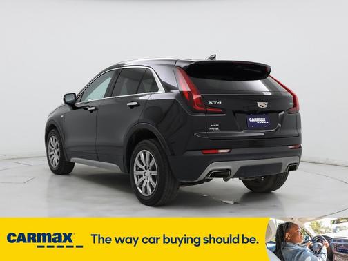 2022 Cadillac XT4 Premium Luxury