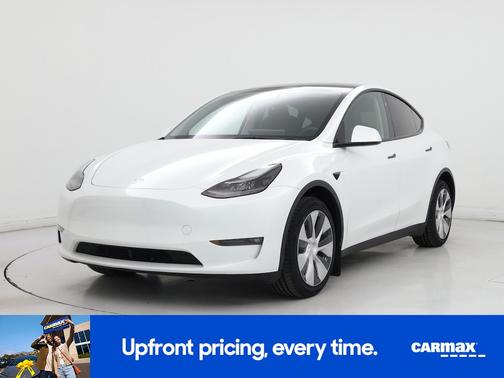 White 2023 Tesla Model Y Long Range
