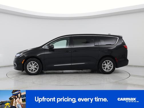 Black 2023 Chrysler Pacifica Touring L