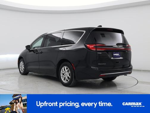 Black 2023 Chrysler Pacifica Touring L