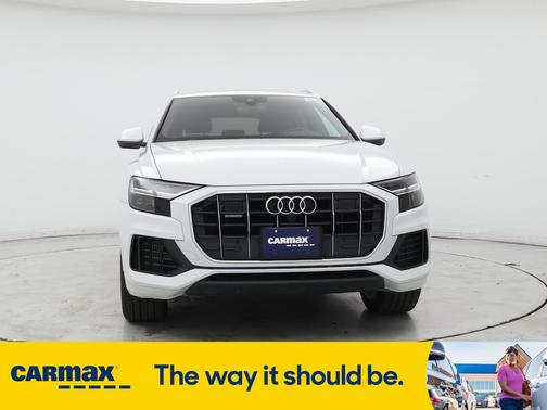 2019 Audi Q8 Premium Plus