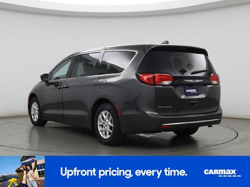 2020 Chrysler Pacifica Touring