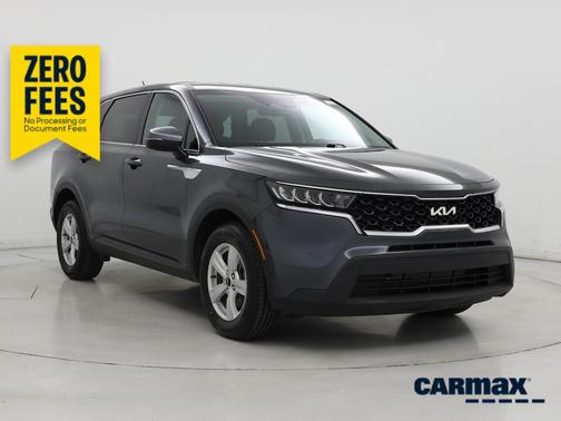Gray 2023 Kia Sorento LX