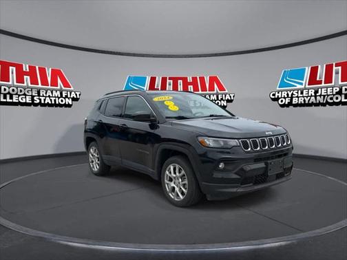 2024 Jeep Compass Latitude Lux FWD