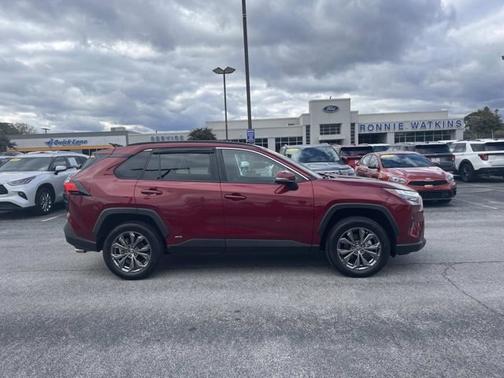 2022 Toyota RAV4 XLE PREMIUM