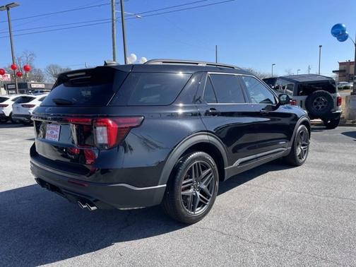 2025 Ford Explorer ST